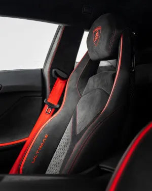 2022 Lamborghini Aventador