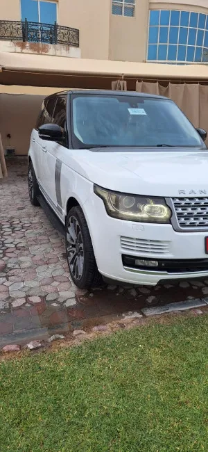 2013 Land Rover Range Rover in dubai
