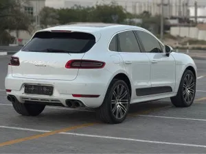 2015 بورش ماكان