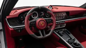2024 بورش 911 كاريرا