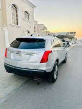 2017 كاديلاك اكس تي ٥