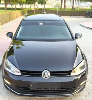 2016 Volkswagen Golf in dubai