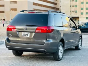 2005 Toyota Sienna