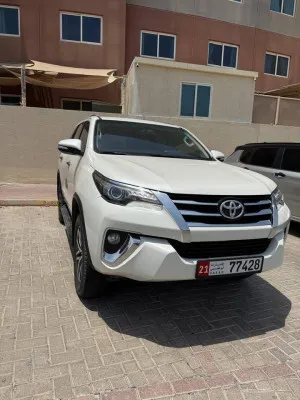 2017 تويوتا فورتشنر in dubai
