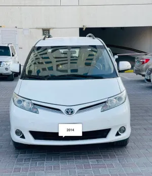 2014 Toyota Avalon in dubai