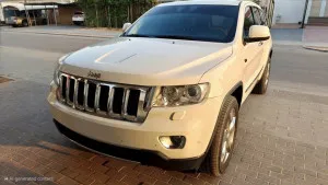 2012 Jeep Grand Cherokee in dubai