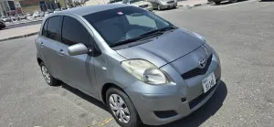 2010 تويوتا ياريس in dubai
