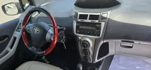 2010 تويوتا ياريس
