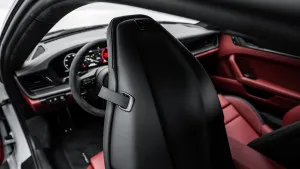 2025 Porsche 911 Carrera