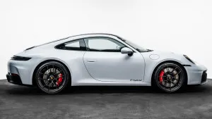 2025 Porsche 911 Carrera