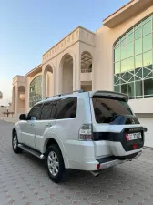 2017 Mitsubishi Pajero