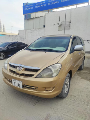 2006 Toyota Innova in dubai