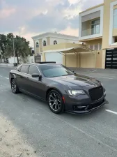 2015 كرايسلر ٣٠٠