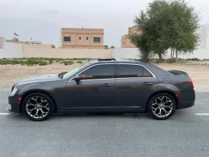 2015 كرايسلر ٣٠٠
