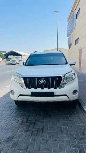 2015 تويوتا برادو in dubai