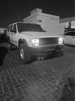 1998 Jeep Cherokee in dubai