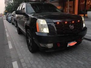 2008 كاديلاك اسكاليد in dubai