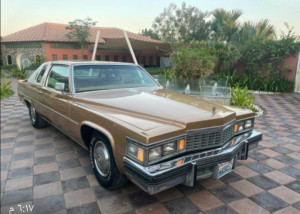 1977 Cadillac Fleetwood in dubai