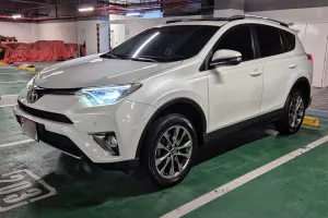 2018 تويوتا راف ٤ in dubai