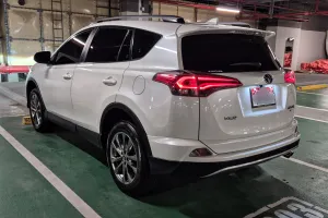 2018 تويوتا راف ٤