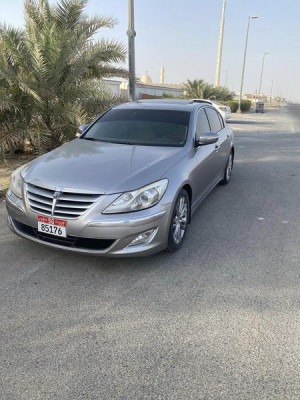 2014 Hyundai Genesis in dubai