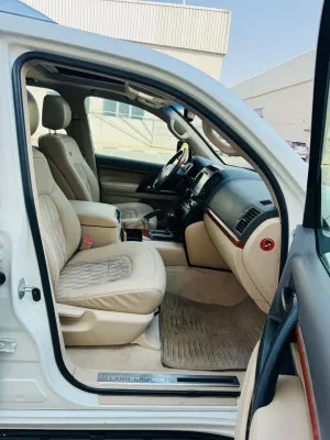 2015 Toyota Land Cruiser