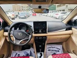 2016 تويوتا ياريس
