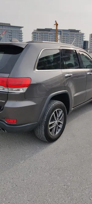 2017 Jeep Grand Cherokee