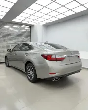 2016 لكزس ES - اي اس