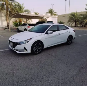 2022 Hyundai Elentra in dubai