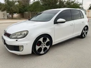 2013 Volkswagen Golf in dubai