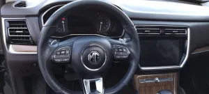 2022 ام جي ار اكس ٨