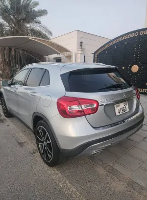 2016 مرسيدس-بنز GLA - جي ال اي