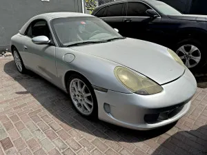 2000 Porsche 911 Carrera in dubai