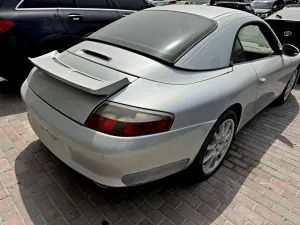 2000 Porsche 911 Carrera