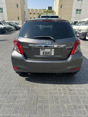 2012 تويوتا ياريس