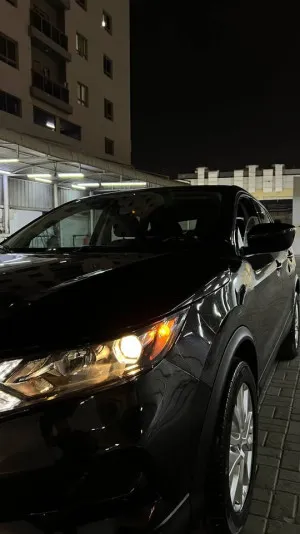 2021 نيسان روج