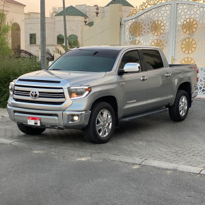 2017 Toyota Tundra in dubai