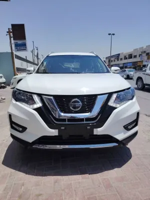 2018 نيسان روج
