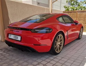 2024 Porsche Cayman