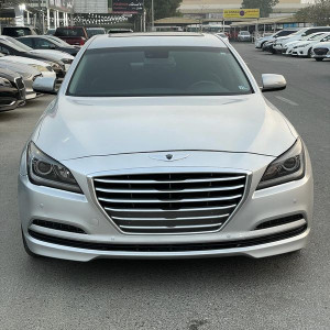 2015 Hyundai Genesis in dubai