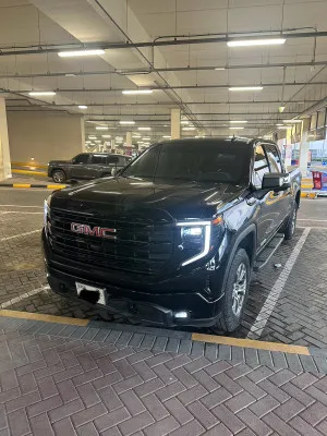 2023 جي أم سي سييرا in dubai