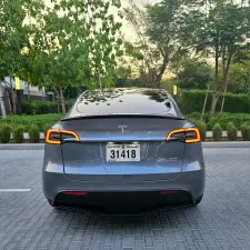 2023 تسلا Y موديل