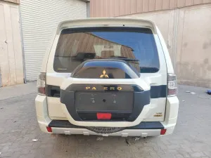 2022 Mitsubishi Pajero