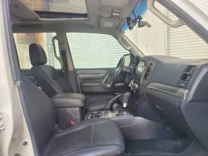 2022 Mitsubishi Pajero