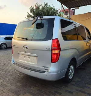 2009 Hyundai Starex