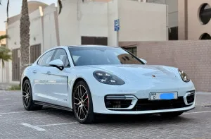2022 Porsche Panamera in dubai