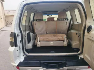 2010 Mitsubishi Pajero