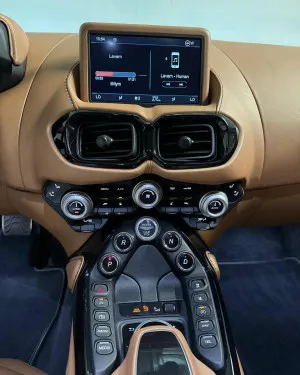2020 Aston Martin Vantage