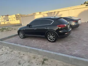 2012 إنفينيتي اي اكس ٣٥